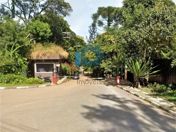 Foto do imóvel Lote em Bolsão Fechado no Centro da Granja Viana! em Rua São Vicente