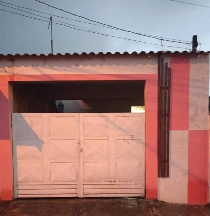 Foto do imóvel Casa à venda 2 Quartos, 2 Vagas, 80M², Jardim Eloyna, Pindamonhangaba - SP