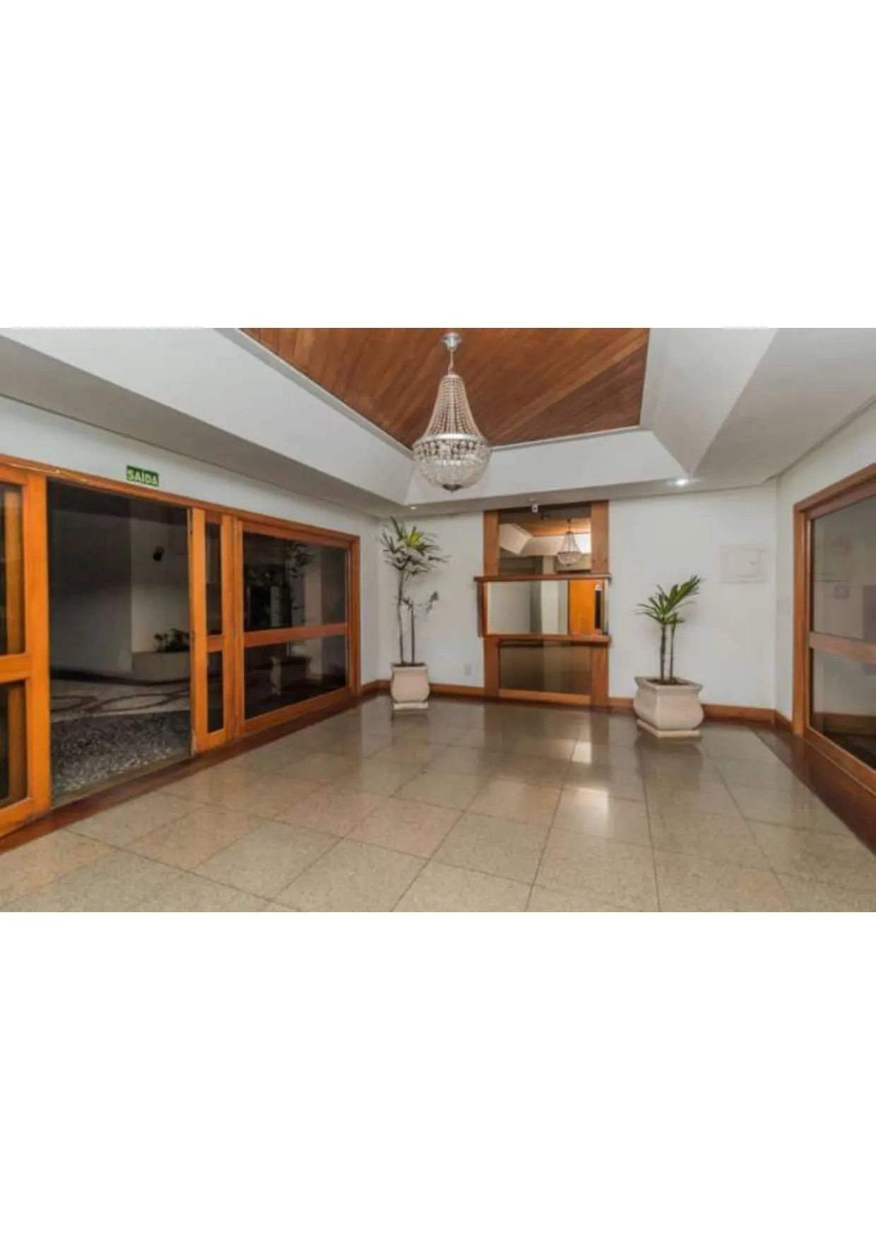 Imagem Apartamento com 3 dormitórios 2 Suítes e gabinete Semi mobiliado.Bairro Higienópolis