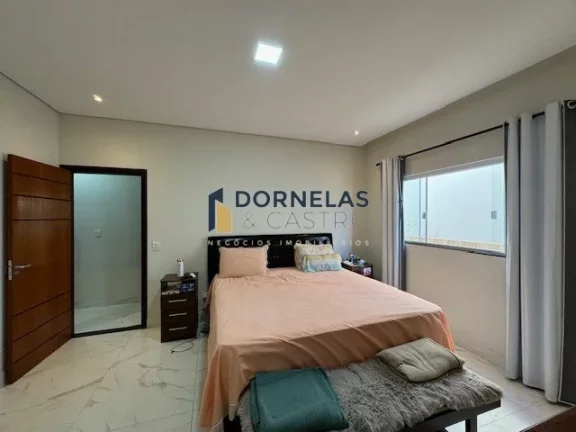Imagem CASA NOVA ALTO PADRÃO CONDOMÍNIO FECHADO NO GUARAPARK A 200 METROS DA VIA EPTG ESTUDA TROCA