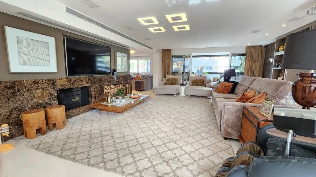 Imagem Excelente apartamento de 382,57 m² com 4 suítes e 4 vagas de garagem