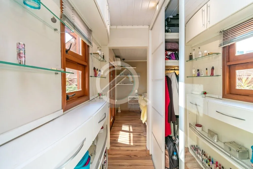 Imagem Cobertura Duplex localizada a 350m da Praça da Encol, no primeiro pavimento possui sala de estar co...