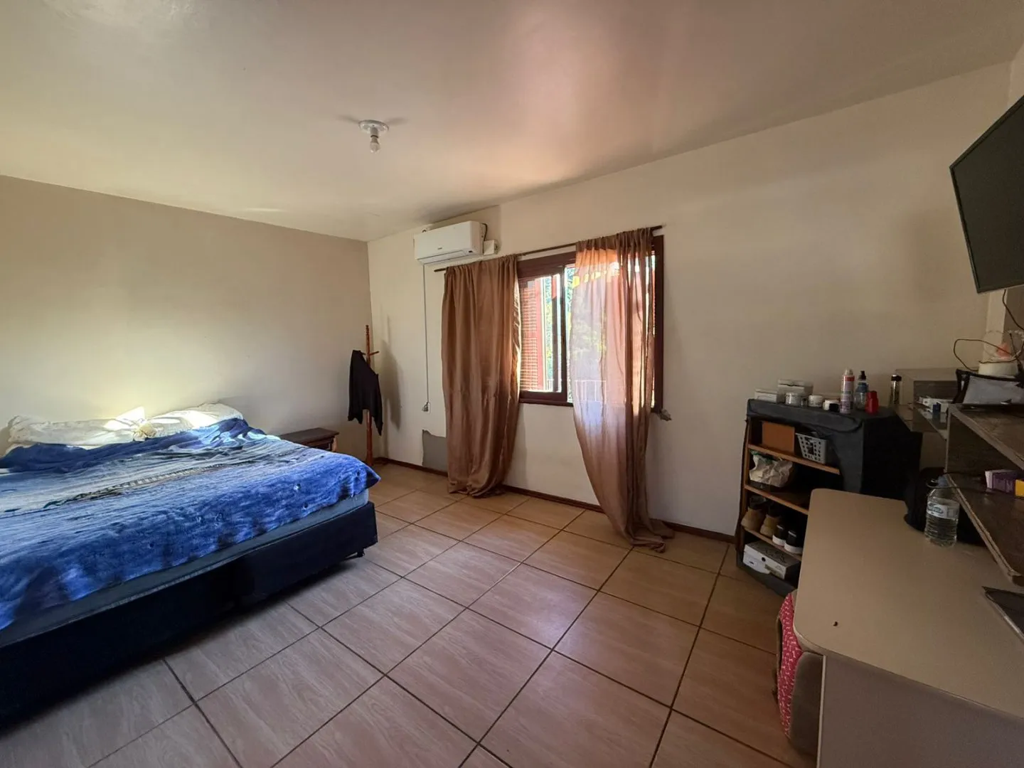 Imagem Casa Com Ponto Comercial a venda em Viamão - Santa Isabel em terreno 18x22