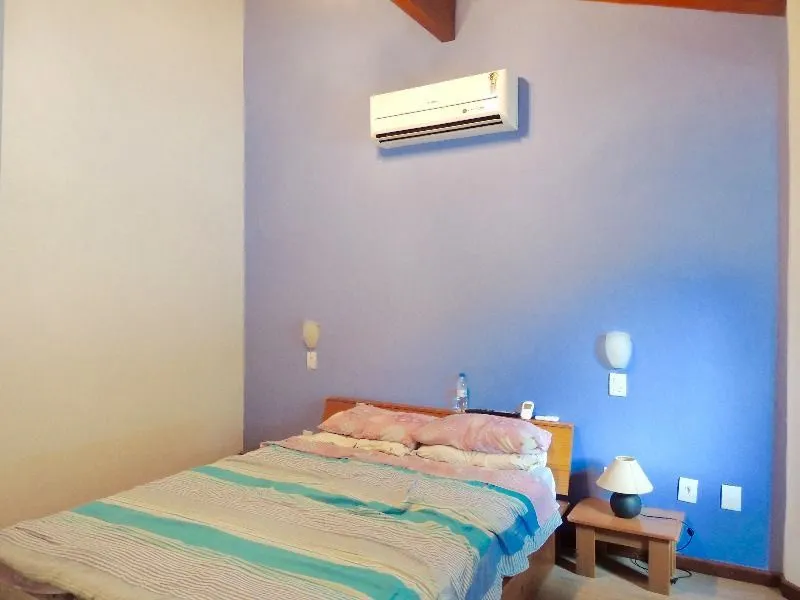 Imagem Casa para Venda com 3 dormitórios, sendo 2 suites e 3 vagas no bairro Belém Novo