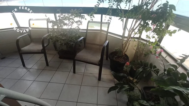 Imagem Apartamento de três dormitório sendo uma suite, a venda na avenida beira mar praia do Morro Guarapari-ES área lazer completo na cobertura.