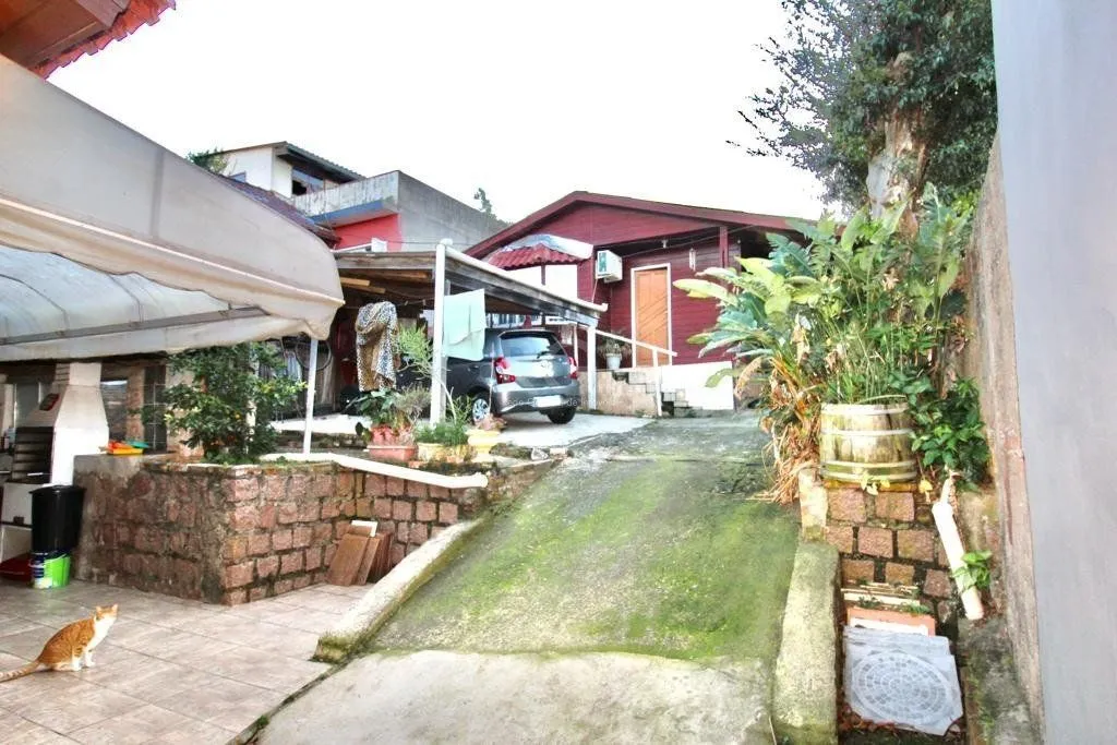 Imagem Casa para Venda - 90m², 5 dormitórios, sendo 1 suites, 5 vagas - Teresópolis