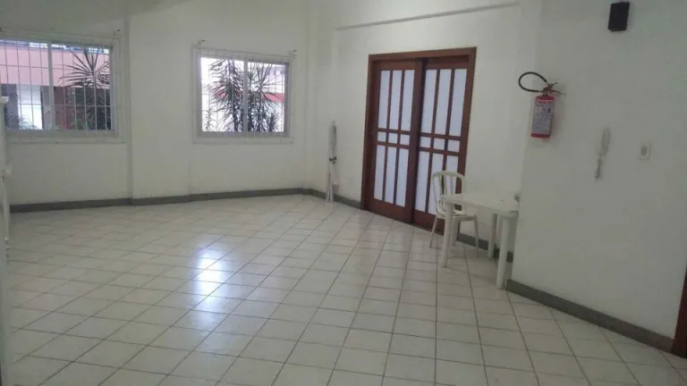 Imagem Apartamento com 2 Quartos à Venda, 61 m² em Centro - Criciúma