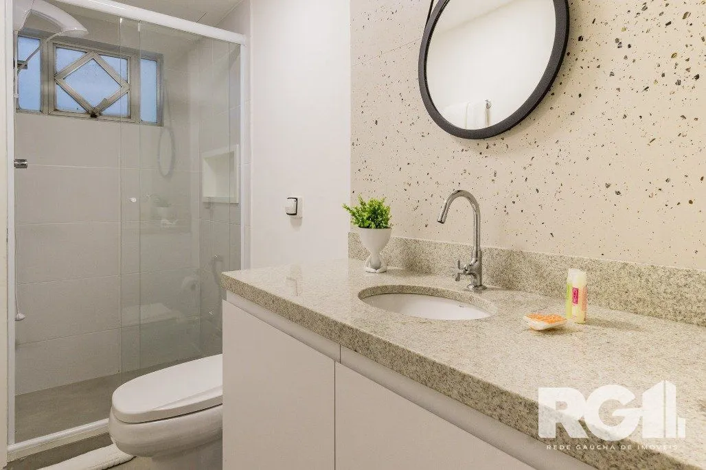 Imagem Apartamento no Duque Center, localizado na Rua Duque de Caxias, Centro Histórico de Porto Alegre, uma das ruas mais charmosas e antigas de Porto Alegre,