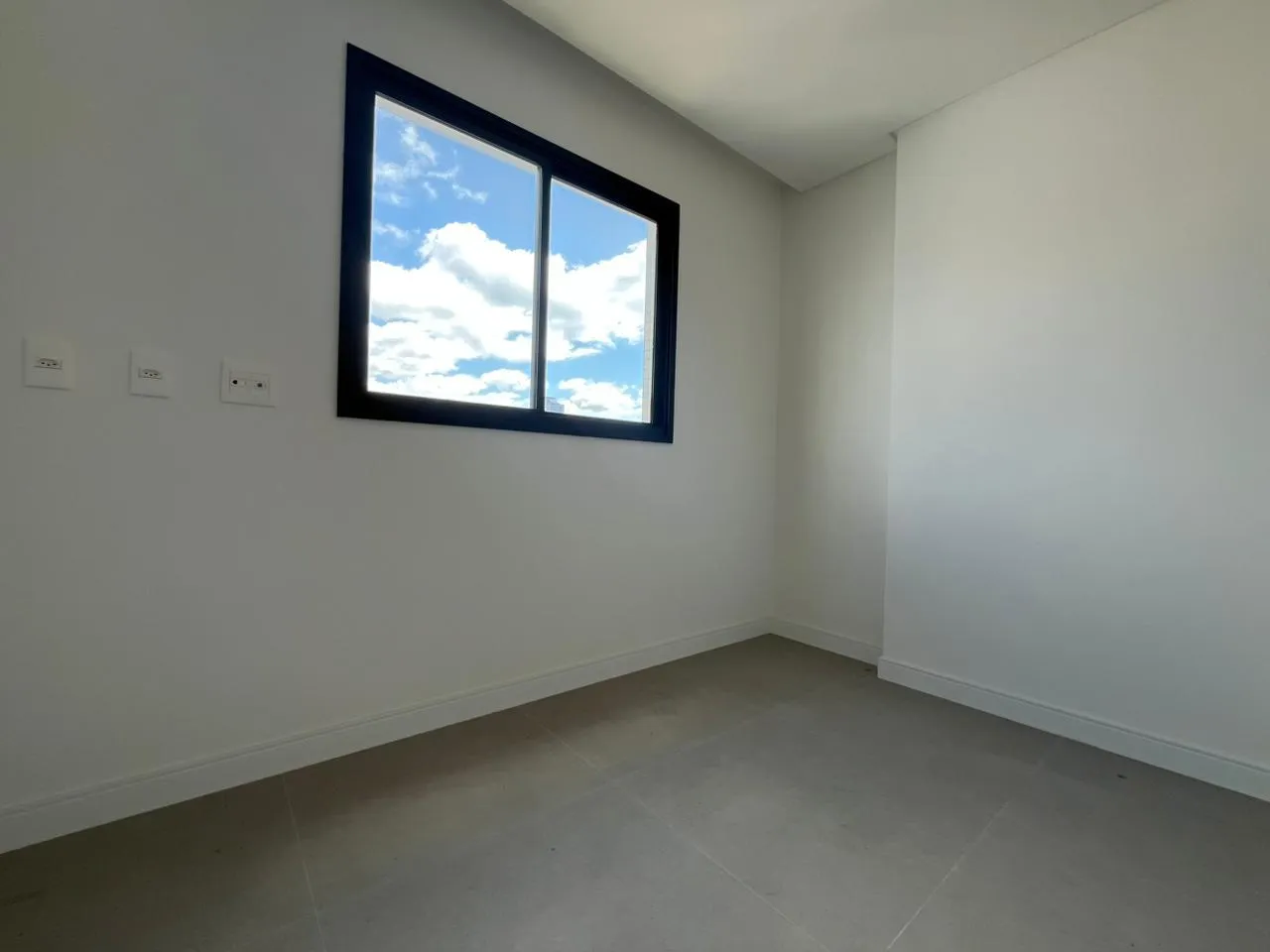 Imagem Apartamento com vista para o mar à venda com 137m2 por R$ 2.633.367,00