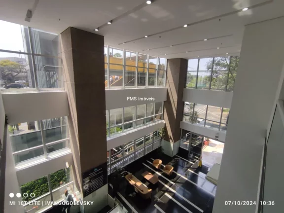 Imagem Andar Comercial com 6 vagas de garagem na Vila Congonhas, SP - 241,11 m² de área!