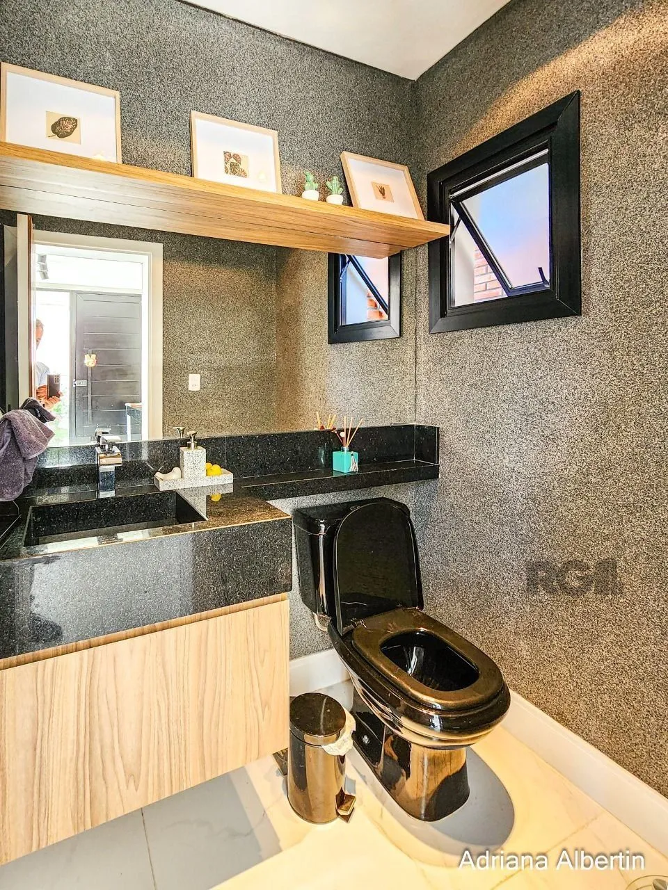 Imagem Casa com 4 suites - Condominio Fechado