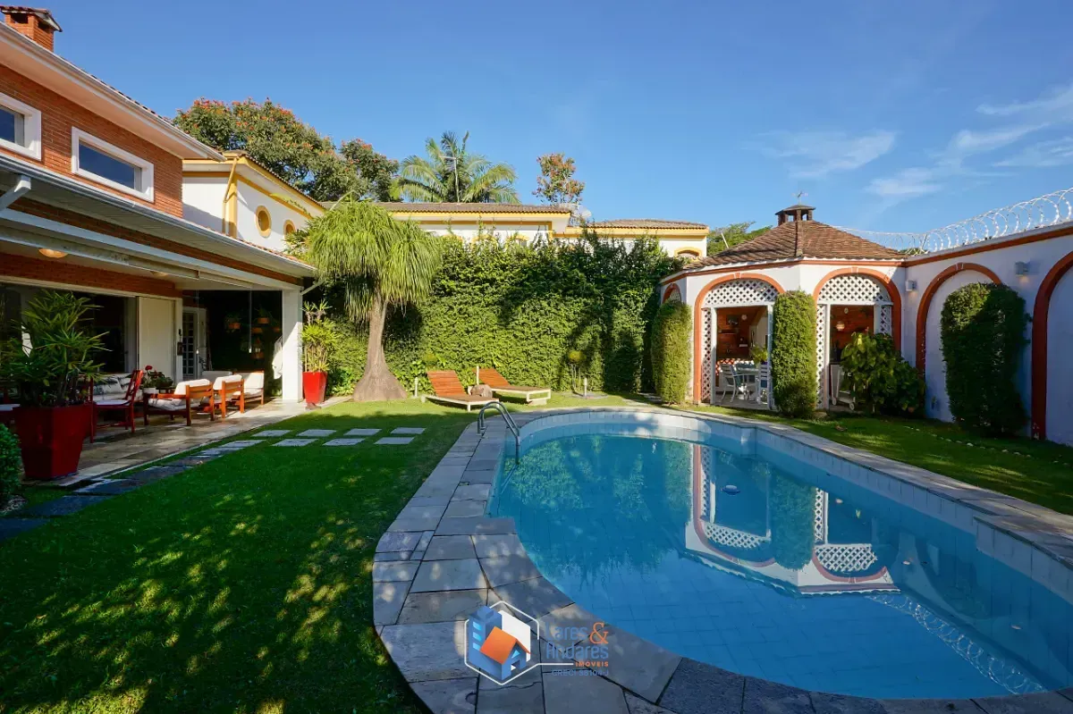 Imagem Casa para venda em Jardim Leonor com 3 quartos, sendo 3 suítes, 340m²