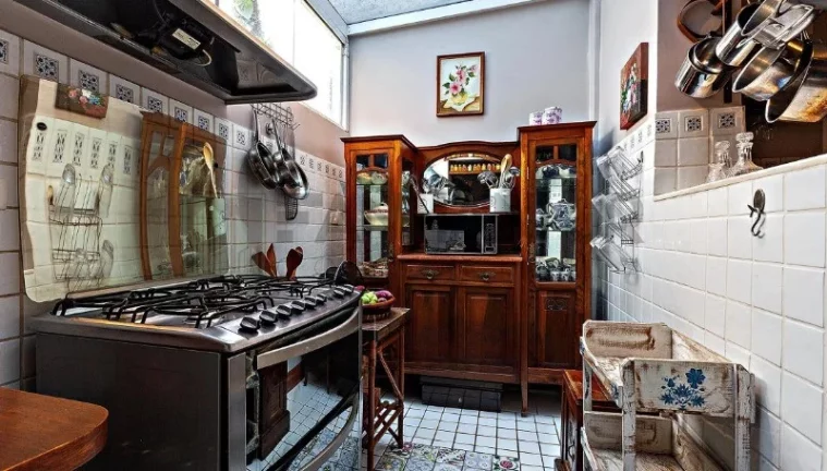 Imagem Casa estilo Farm House para Locação no Jardim Paulista - São Paulo-SP: 3 Quartos, 1 Suíte, 4 Salas, 4 Banheiros, 2 Vagas, 223m².