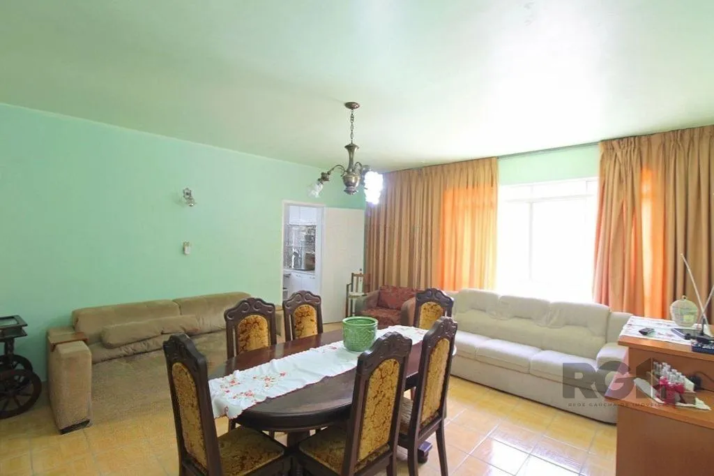 Imagem Casa 4 Dormitórios Bairro Teresópolis