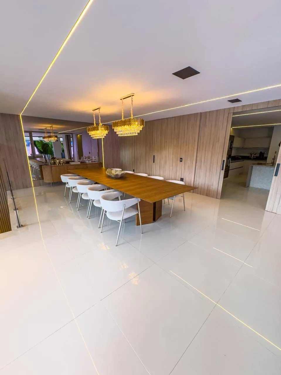 Imagem Residência 5 Suítes Exclusiva no Tamboré 3 - Santana de Parnaíba - SP