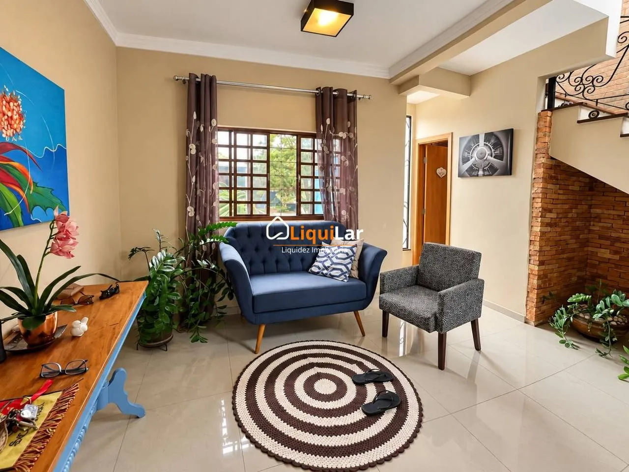 Imagem Sobrado mobiliado com 3 suítes, piscina, área gourmet e energia solar no Vilas Boas