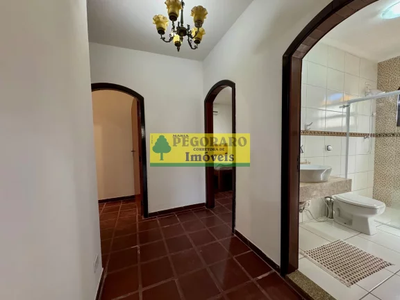Imagem Casa à com churrasqueira venda na Martim de Sá, 3 quartos, 1 suíte, 1 sala, 2 banheiros, 2 vagas, 128m².