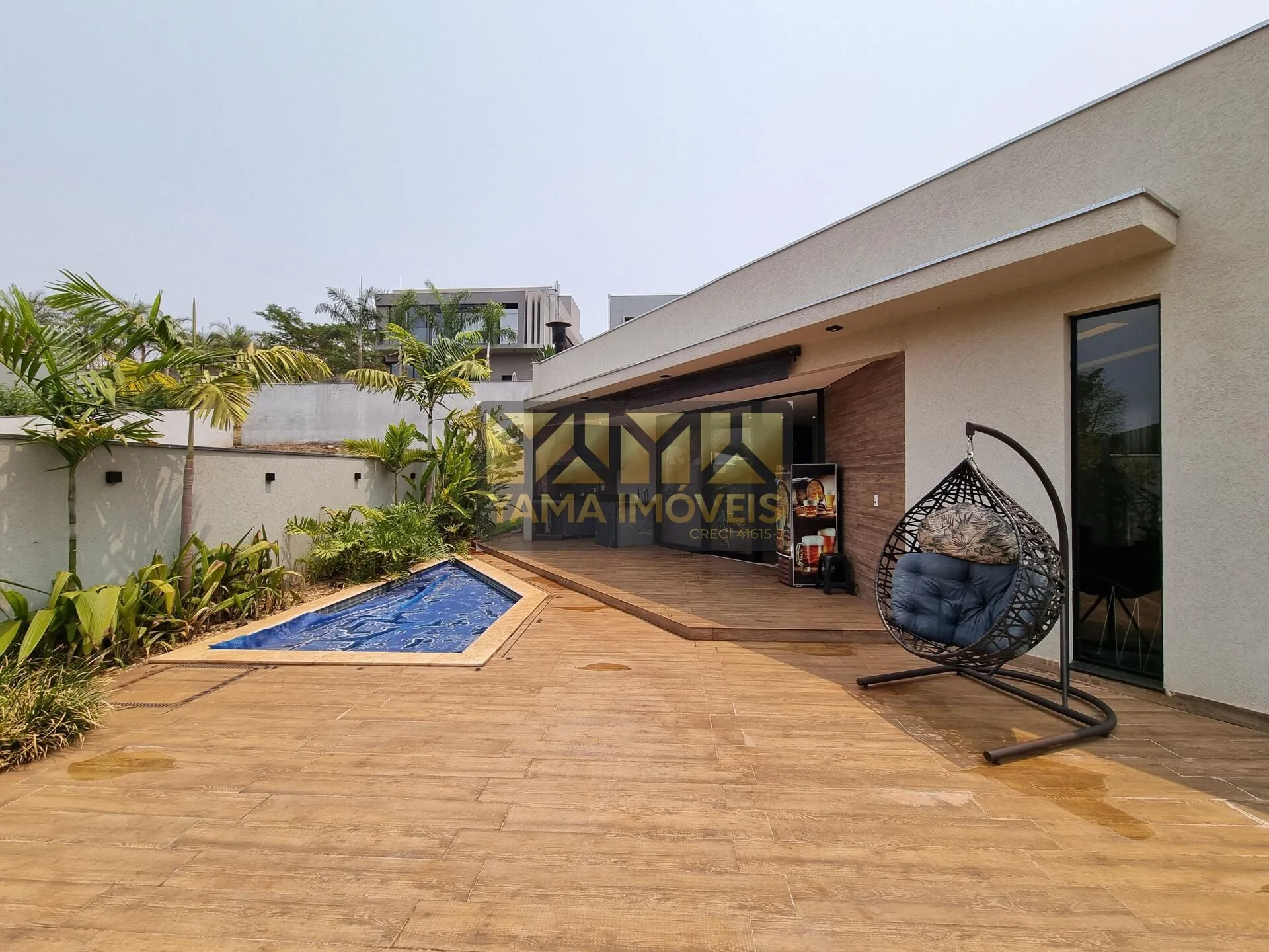 Imagem Alphaville 3 - Sobrado de Luxo 254m² | 4 Suítes, Piscina e Energia Solar em Condomínio Alphaville