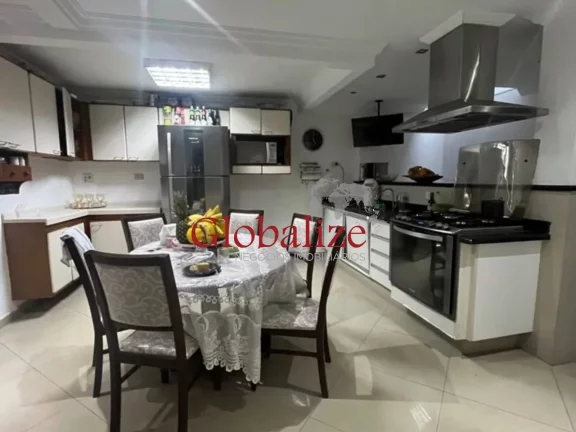 Imagem Casa à venda com 168m², 3 quartos, 1 suíte, churrasqueira, 1 vaga, por R$705.000,00 em Santos