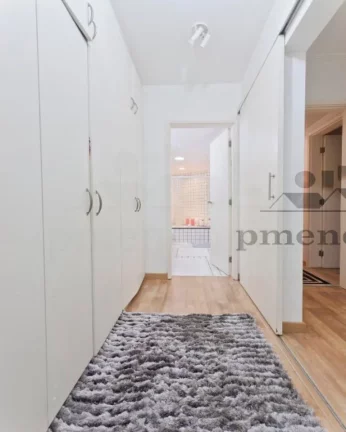 Imagem Excelente apartamento todo reformado em ótimo estado de conservação, living para 3 ambientes, var...