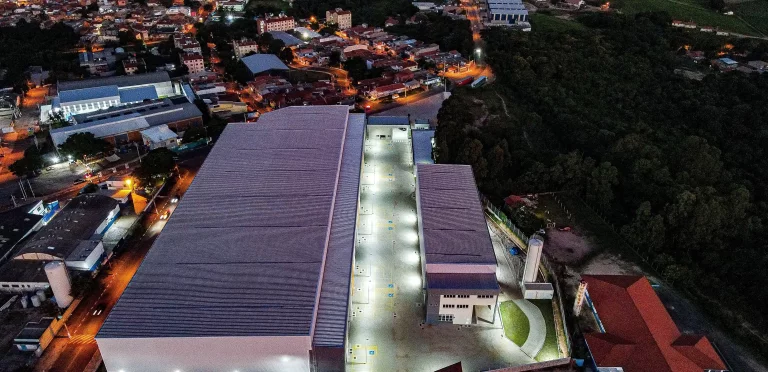 Imagem Galpão Comercial de Alto Padrão em Santa Júlia, Itupeva-SP: 2 banheiros, 6 vagas, 1.251,60 m² - Venda ou Locação!
