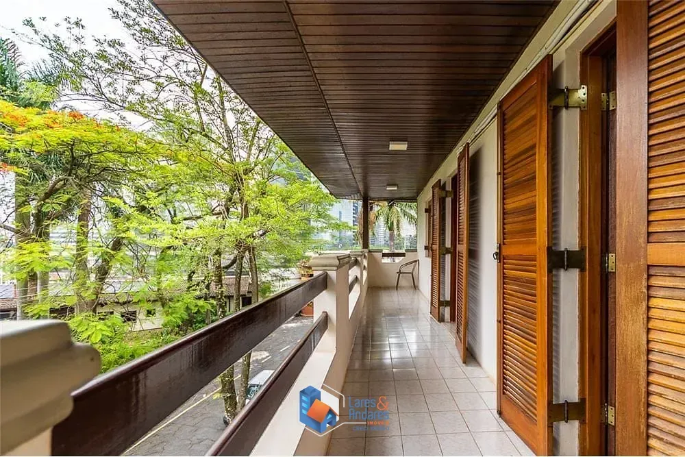 Imagem Casa em Condomínio à venda 5 Quartos 4 Suites 4 Vagas 450M² Morumbi São Paulo - SP