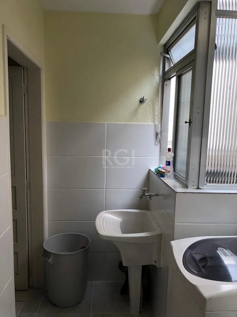 Imagem Apartamento para Venda - 80.98m², 2 dormitórios, 1 vaga - Nonoai