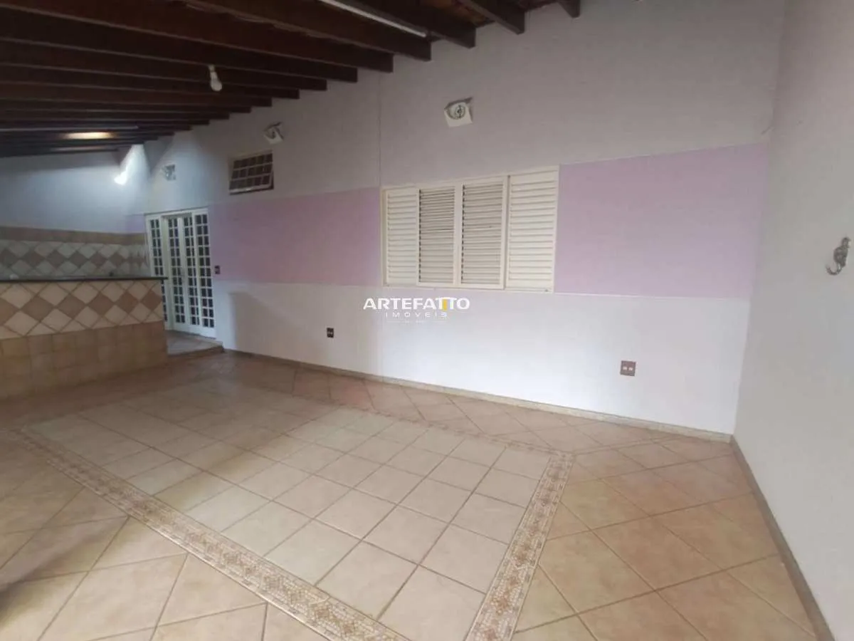 Imagem Casa à venda em Franca, Centro, 170m2