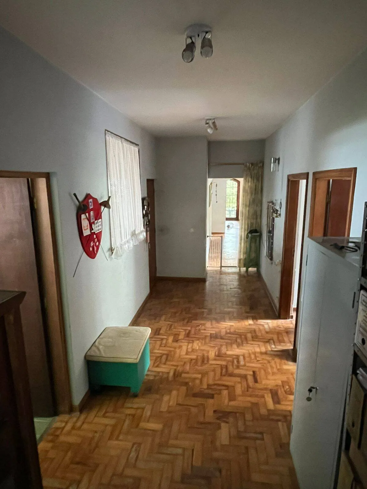 Imagem Chácara Com Casa Principal, Edícula e Galpão Industrial no mesmo Terreno.
