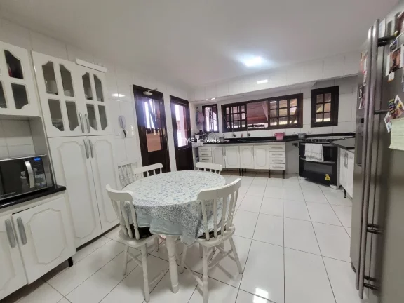 Imagem Casa Comercial de Luxo no Butantã, São Paulo-SP: 6 Quartos, 3 Salas, 7 Vagas de Garagem - 450,00m² de Área