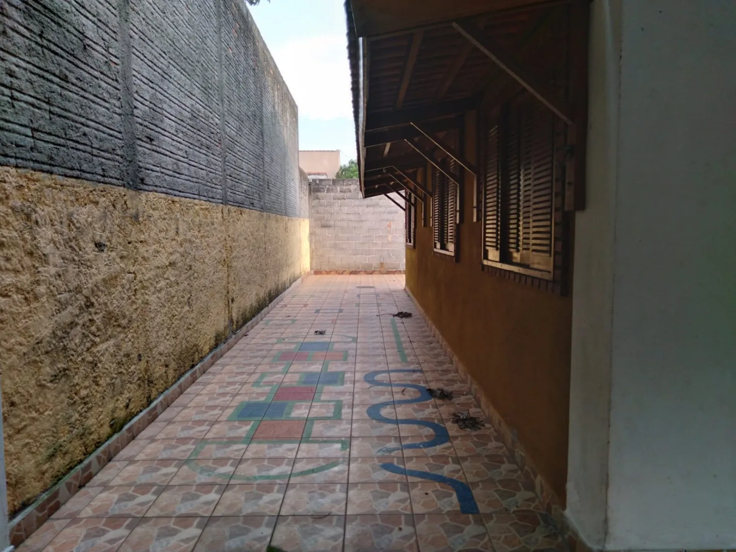 Imagem Casa à venda 4 Quartos, 3 Vagas, 252M², Jardim Carlota, Pindamonhangaba - SP
