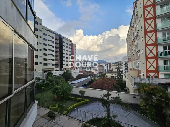 Imagem Apartamento com 4 quartos (2 suítes) 2 salas e varanda para venda em Agriões, Teresópolis RJ