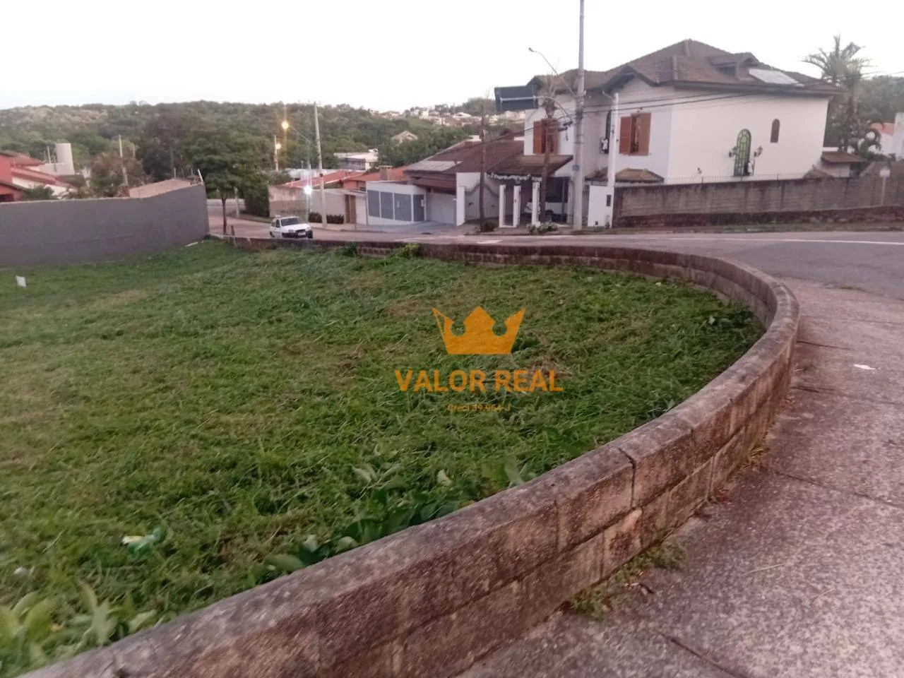 Imagem Terreno Jd das Samambaias de Esquina à Venda - 477 m2 - Jundiaí. O melhor do melhor. Aceita Permuta