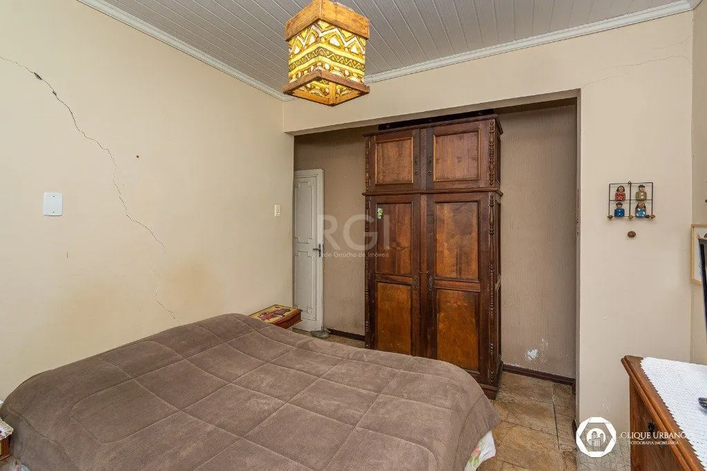 Imagem Casa para Venda de 3 dormitórios, no bairro Petrópolis
