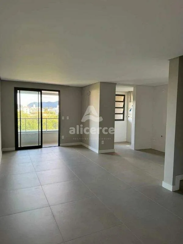 Imagem Apartamento DUPLEX 2 dormitórios com suíte, sacada com churrasqueira, próximo ao mar, em Ingleses - Florianópolis - SC