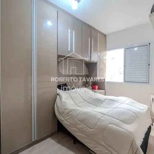 Imagem Apartamento com 2 dormitórios - Ed Central Park - 51m2 com varanda e 1 vaga.