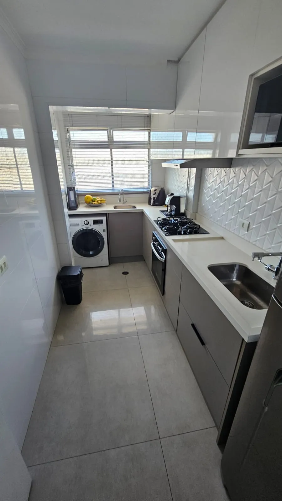 Imagem VENDO LINDO APARTAMENTO DE 03 DORMITORIOS NO BAIRRO CAMPO GRANDE!