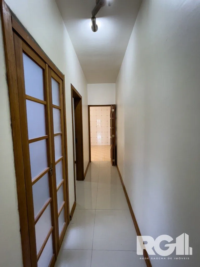 Imagem Casa 4 dormitórios na Azenha.