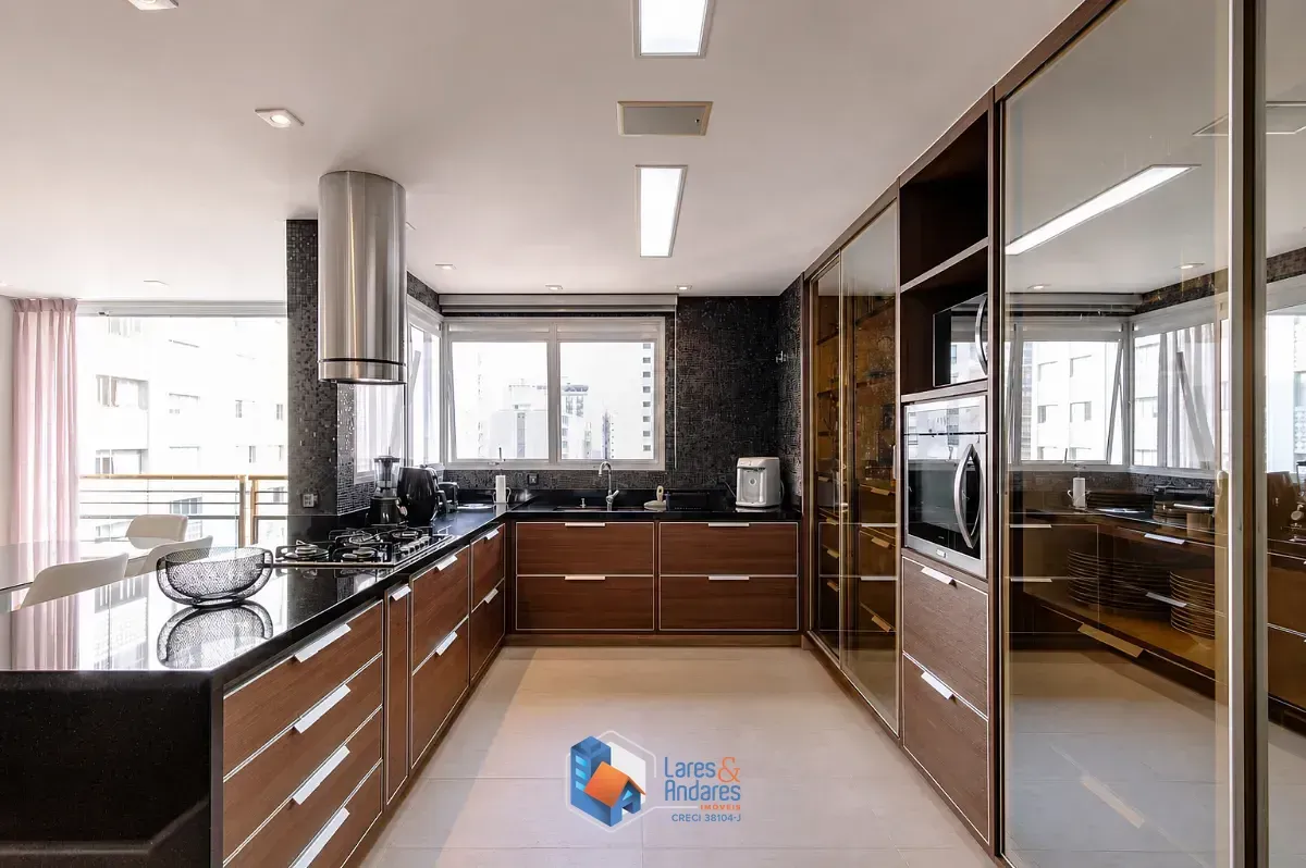 Imagem Apartamento para venda em Jardim Paulista com 4 quartos, sendo 3 suítes, 240m²