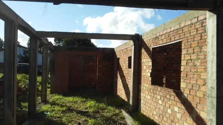 Imagem Sítio com obra inacabada 150m², Cond Pomar da Estância II, Águas Claras
