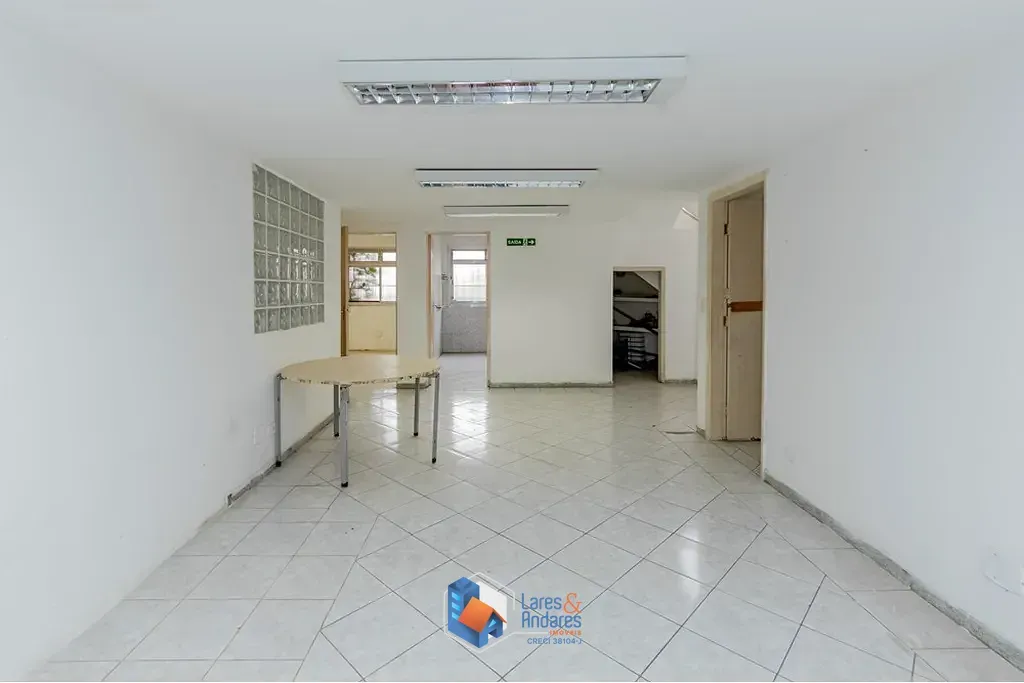 Imagem Casa à venda 4 Quartos 1 Suite 2 Vagas 261M² Jardim Jabaquara São Paulo - SP