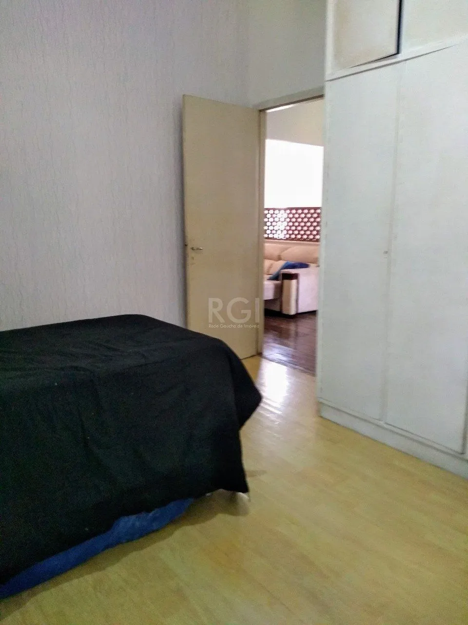 Imagem Casa para Venda - 400m², 3 dormitórios, sendo 2 suites, 2 vagas - Floresta
