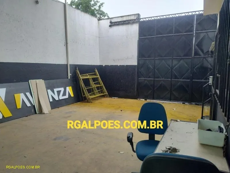 Imagem Galpão para Locação em SÃO JOÃO DE MERITI, Coelho Da Rocha, 1 banheiro