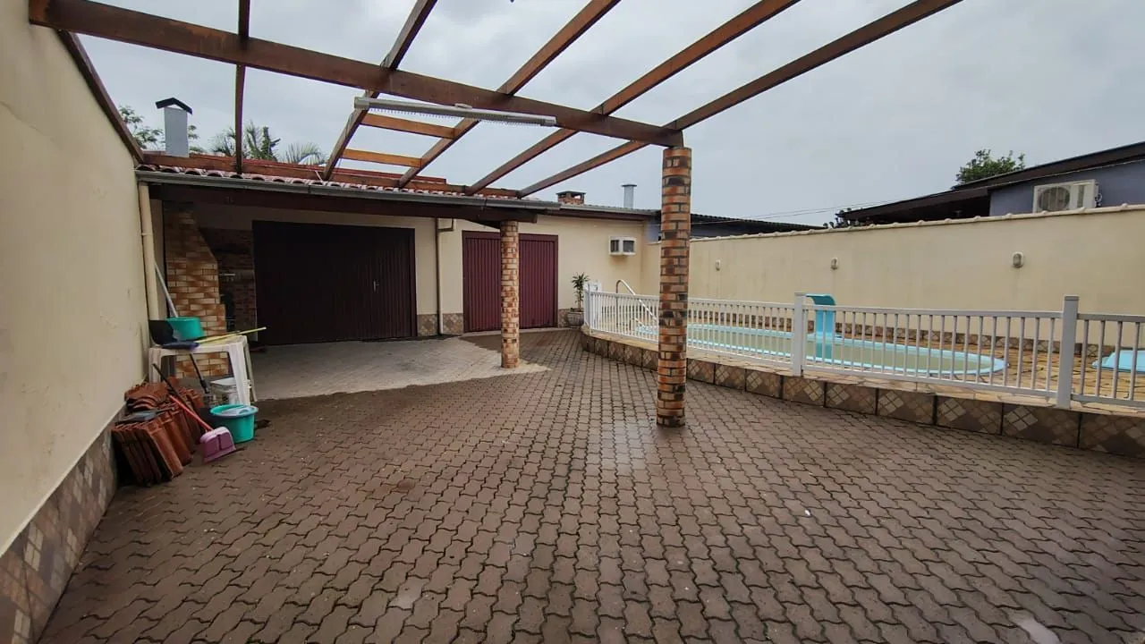 Imagem Casa com 2 quartos à venda