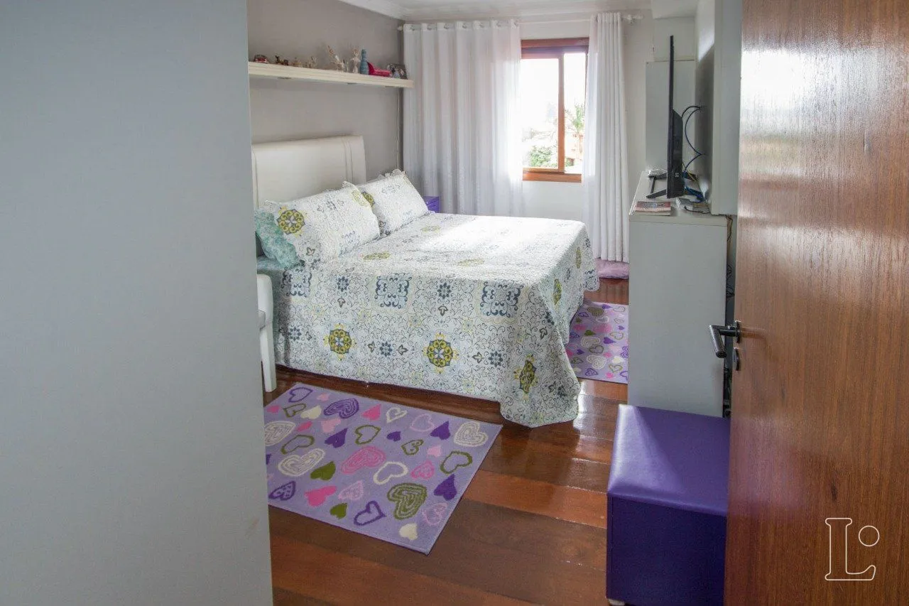 Imagem Casa Condominio para Venda - 382.86m², 4 dormitórios, sendo 2 suites, 4 vagas - Cristal