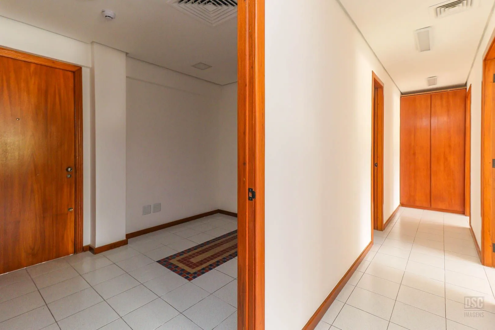 Imagem Sala comercial em um ponto excelente da Rua Padre Chagas.