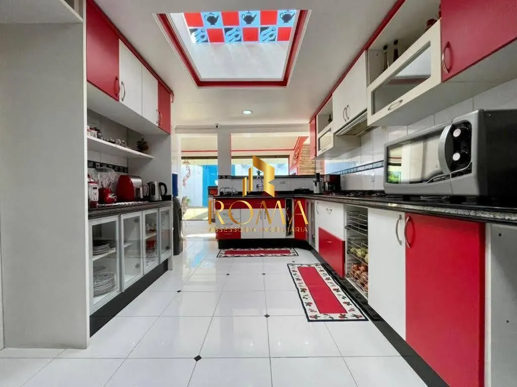 Imagem Casa 6 dormitórios à venda Nossa Senhora de Lourdes Santa Maria/RS