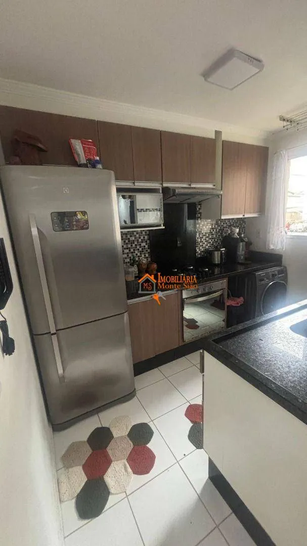 Imagem Apartamento com 2 dormitórios à venda, 47 m² por R$ 255.000,00 - Água Chata - Guarulhos/SP