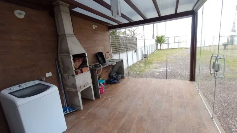 Imagem SOBRADO, 3 QUARTOS SENDO 1 SUÍTE, BARRA DO SAI
