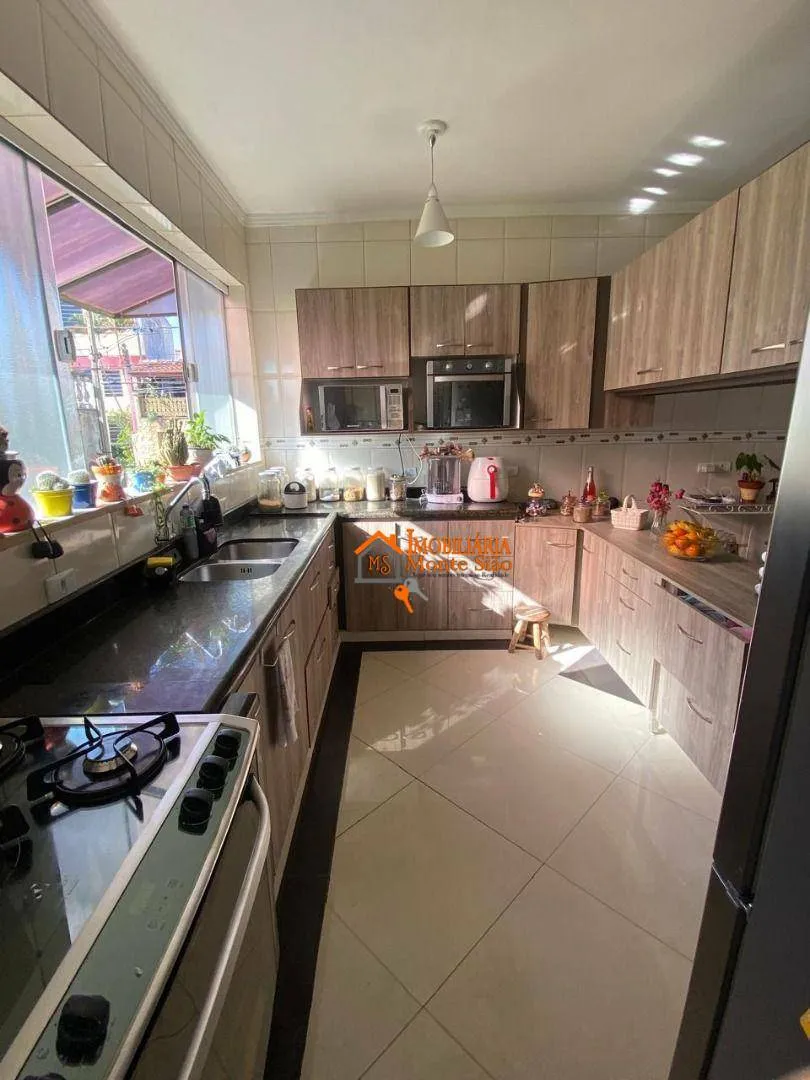 Imagem Sobrado a venda com 360m² de terreno, com 4 casas no bairro Jardim Vila Galvão - Guarulhos/SP